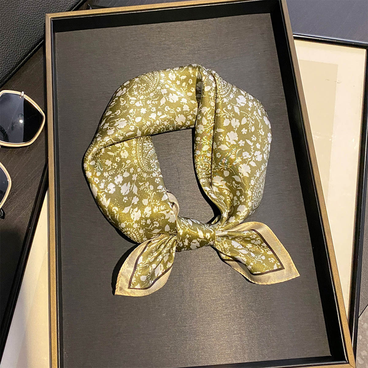 Luxury 100% Pure Silk Square S - Luxury Bags Expensive reseña y precio
