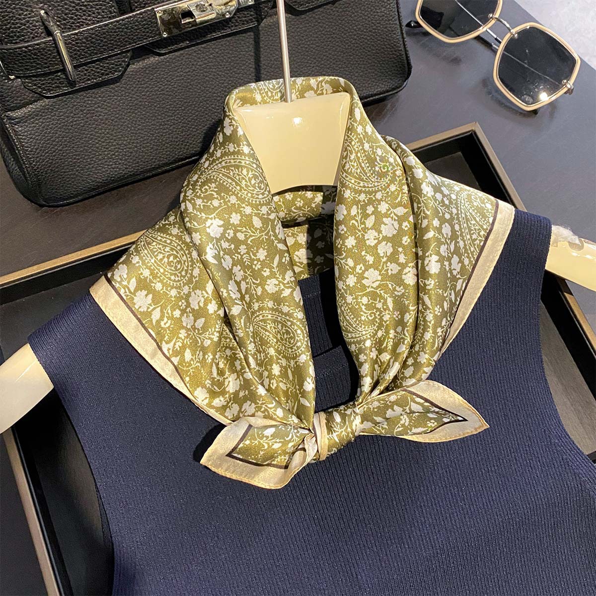 Luxury 100% Pure Silk Square S - Luxury Bags Expensive reseña y precio